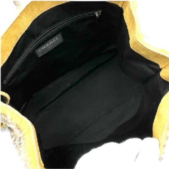 Chanel Lapin Rabbit Fur Tote Bag & Pouch - Picture 7 of 8